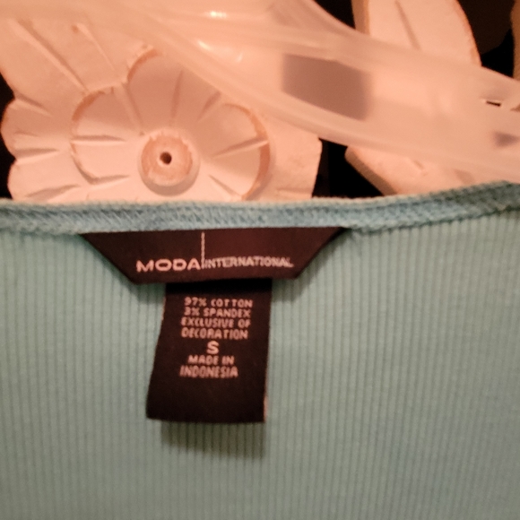 Dress - Picture 4 of 4